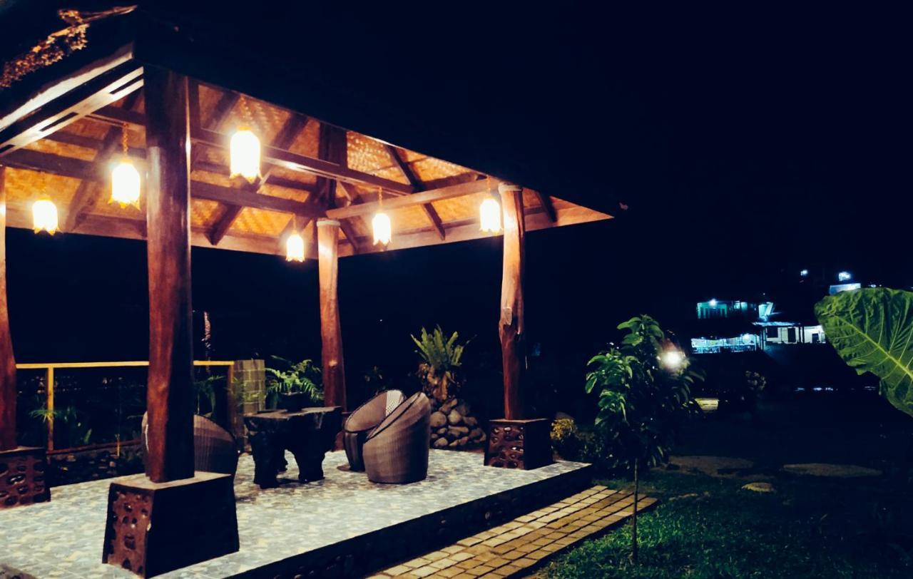 Green Travelodge Bukit Lawang Exterior foto